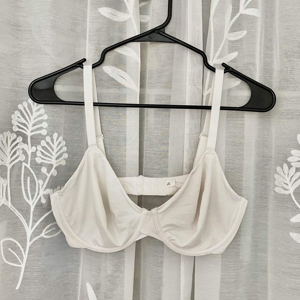 White balconet bra 🐅